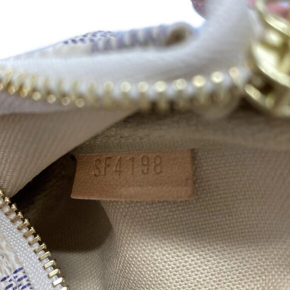 LOUIS VUITTON Mini Pochette Accessoires Damier Azur Multi Damier - 615-050325 - Picture 9 of 10